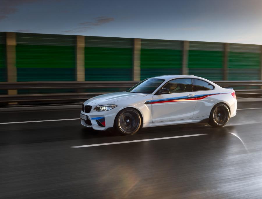  BMW M2 Coupe M Performance Accessories 2016 года  (фото 5 из 21)